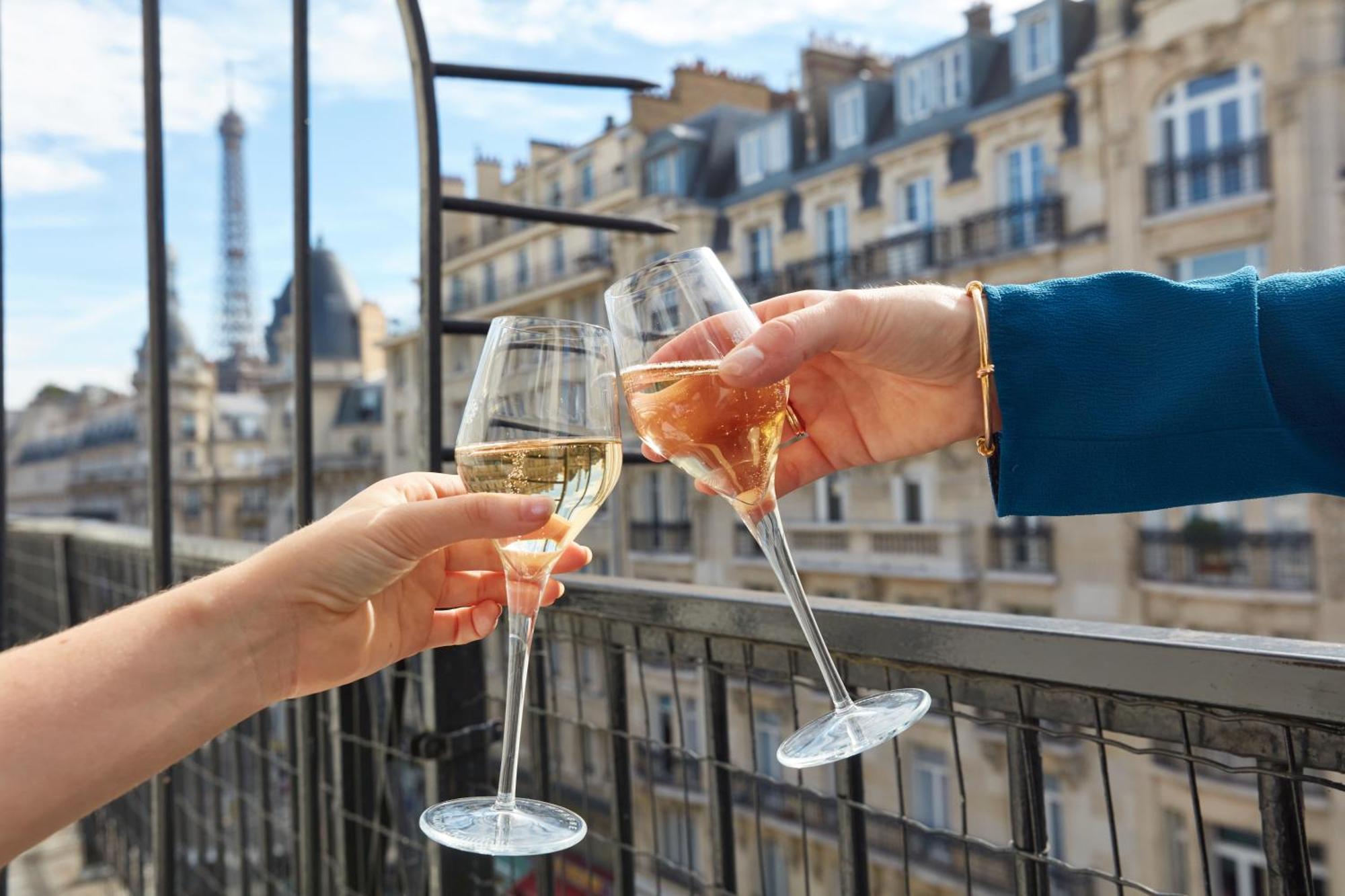 Passy Eiffel Hotel Париж Екстериор снимка