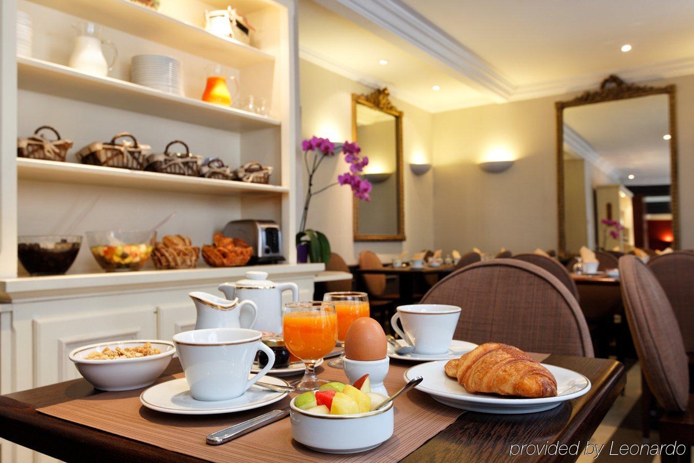 Passy Eiffel Hotel Париж Ресторант снимка