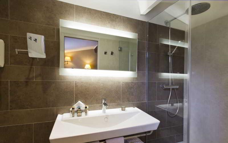 Passy Eiffel Hotel Париж Екстериор снимка