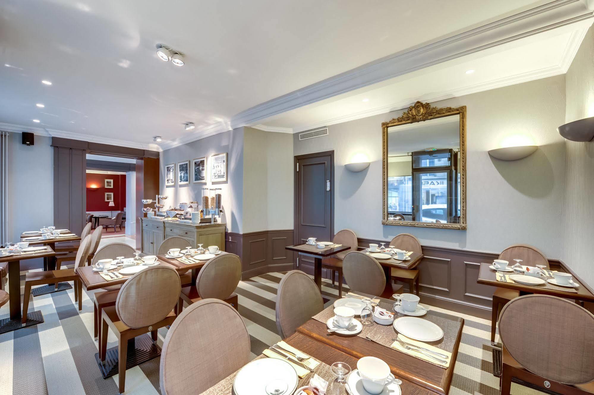 Passy Eiffel Hotel Париж Екстериор снимка