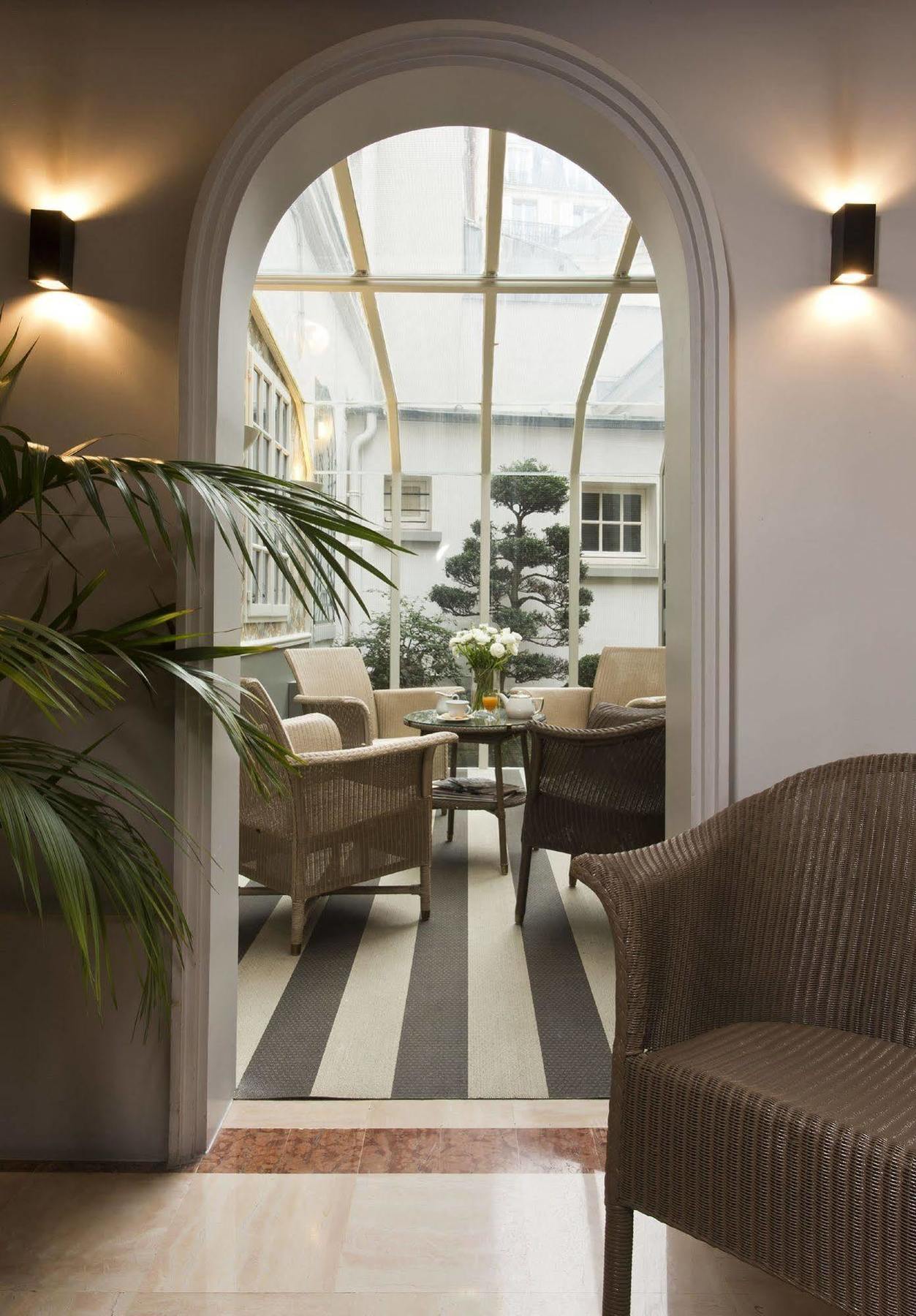 Passy Eiffel Hotel Париж Екстериор снимка